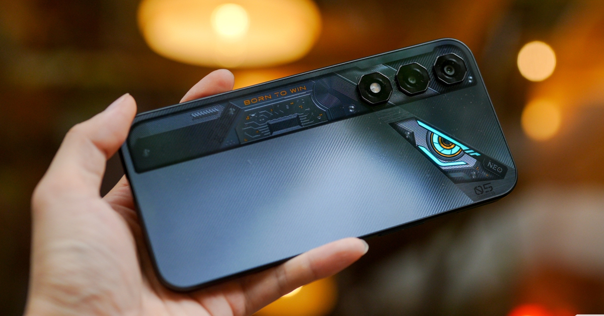 Trên tay nubia Neo 5 5G: Smartphone gaming giá rẻ có nút vai, đèn RGB, pin 6050mAh, giá sale chỉ hơn 6 triệu
