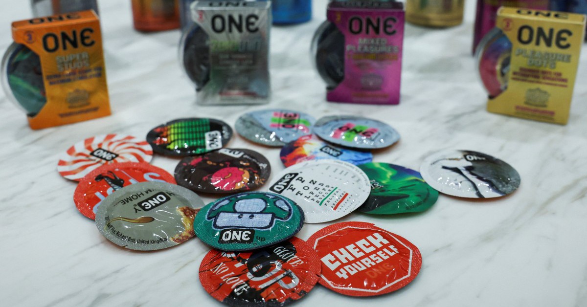 Khủng hoảng bao cao su toàn cầu: Giá có thể tăng tới 30% vì xung đột Trung Đông