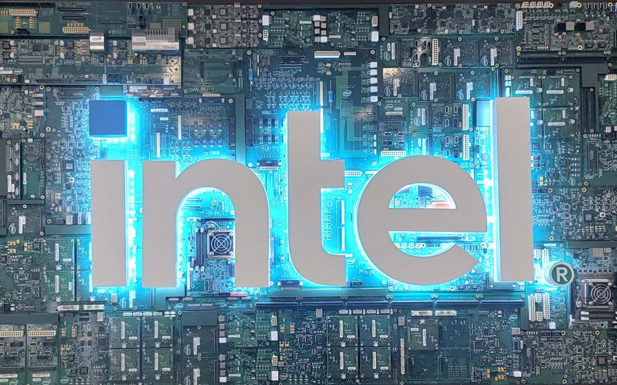 Định hold trong 10 năm, chàng sinh viên tất tay gần 20 tỷ đồng tiền thừa kế vào cổ phiếu Intel: Bốc hơi luôn 5 tỷ trong 1 ngày