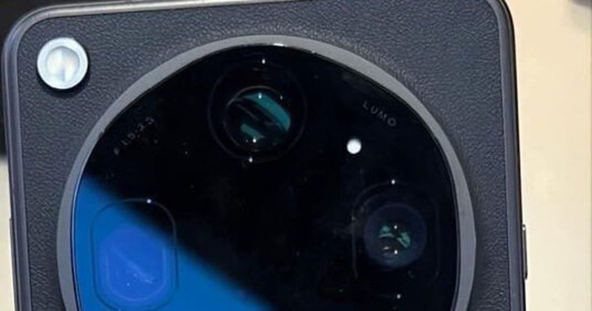 OPPO Find X9 Ultra lộ diện với cụm camera "siêu to khổng lồ"