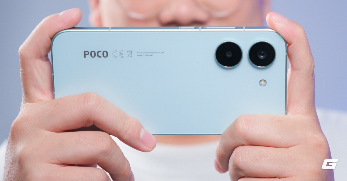 Gallery - Xiaomi vừa "huỷ diệt" hàng xách tay bằng chiếc máy này!