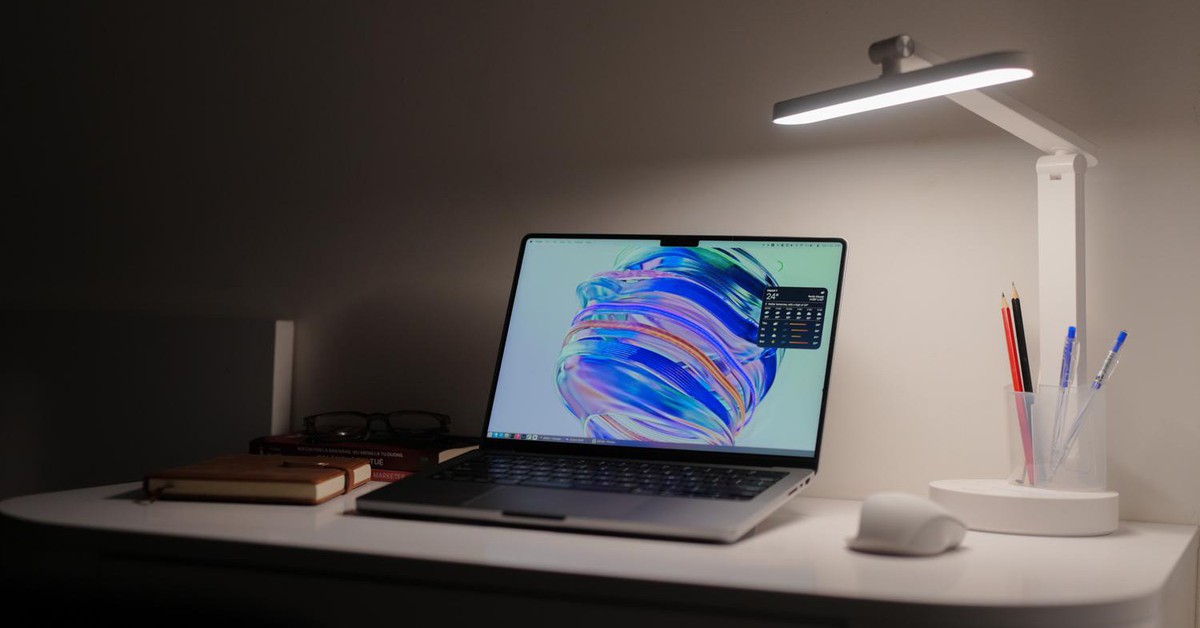 Dùng thử đèn học chống cận Bravio Lumi C10: Ánh sáng toàn phổ, pin sạc USB-C tiện lợi, giá chỉ hơn 300.000đ