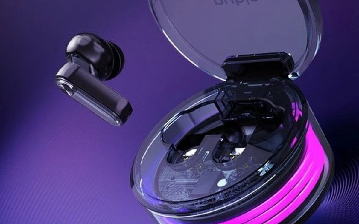 Ra mắt tai nghe cho game thủ, thiết kế trong suốt và đèn RGB giá hơn 1 triệu đồng