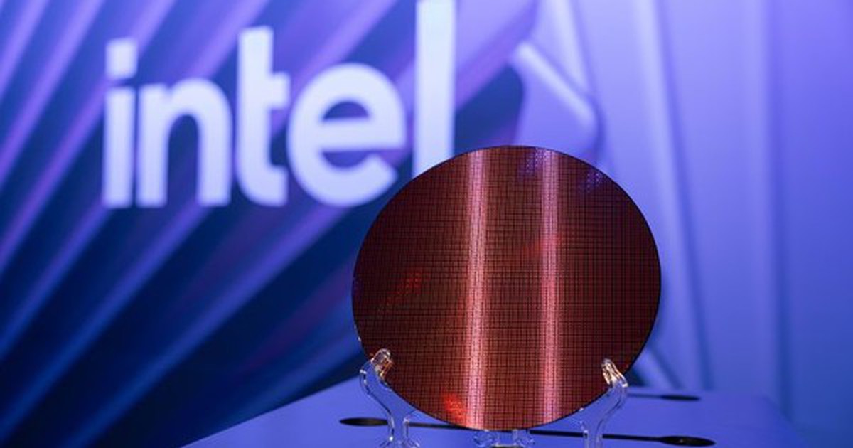 SK hynix bắt tay Intel phát triển công nghệ đóng gói chip mới cho AI