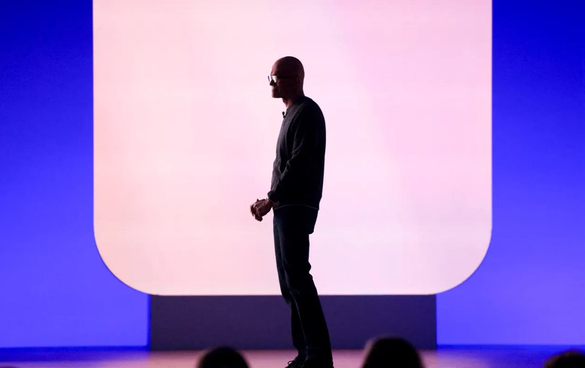 Sa thải 8.750 nhân sự, CEO Satya Nadella đi viết code: Gã khổng lồ 3.000 tỷ USD Microsoft “vã mồ hôi” khi mất 357 tỷ USD trong 1 phiên