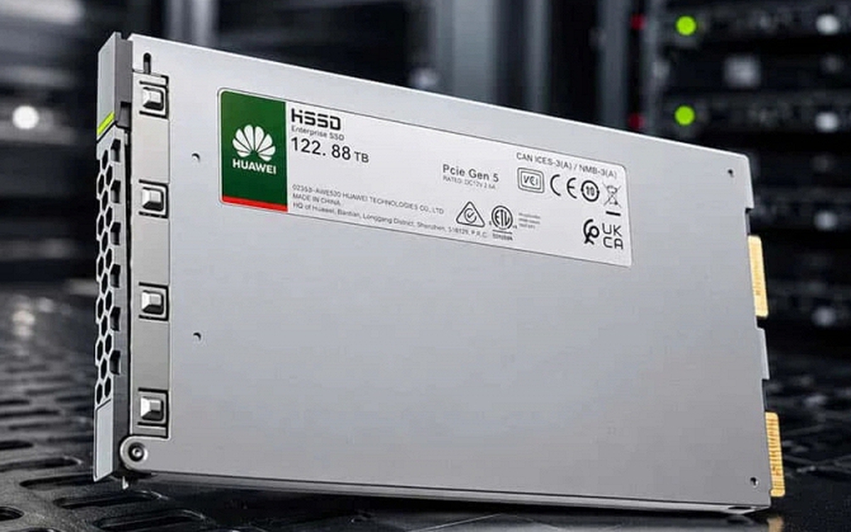Bị cấm mua chip nhớ 3D cao cấp, Huawei tự phát triển công nghệ riêng, vẫn tạo ra SSD 122TB cho AI