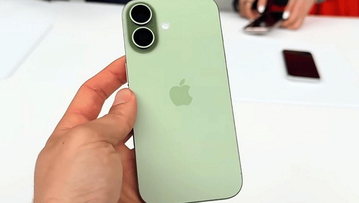 Chiếc iPhone "cháy hàng" toàn cầu, đáng mua nhất hiện nay