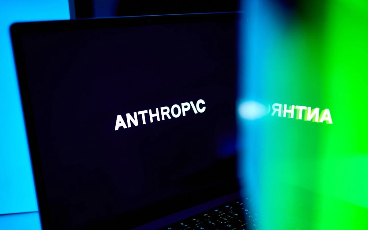 Sau an ninh mạng, Anthropic "tổng tấn công" ngành tài chính ngân hàng, tung 10 AI Agent chuyên biệt, quyết đấu OpenAI trước thềm IPO lịch sử