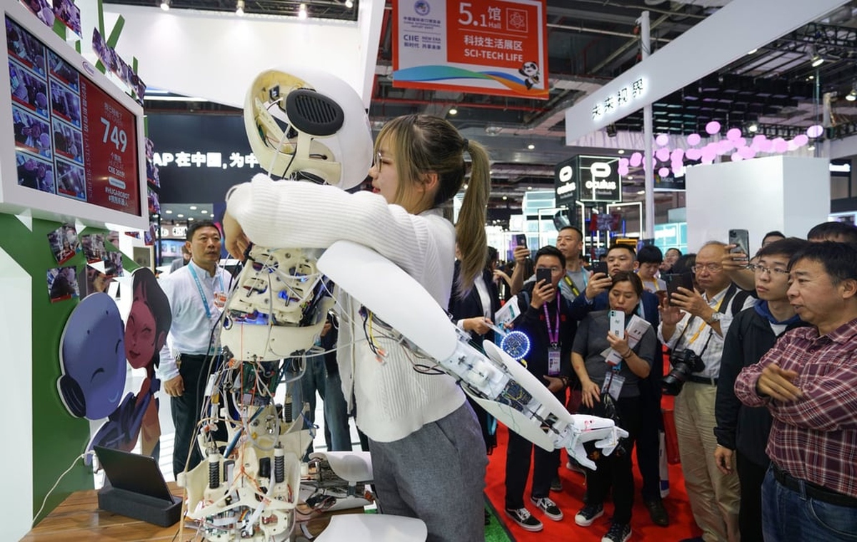Gen Z Trung Quốc đang đua nhau dùng trí tuệ nhân tạo để "hồi sinh" người yêu cũ