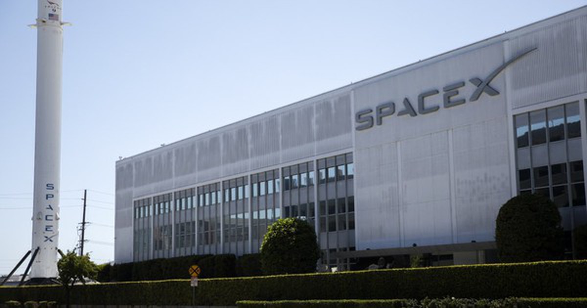 SpaceX muốn tự xây nhà máy chip 119 tỷ USD vì không mua đủ ở đâu