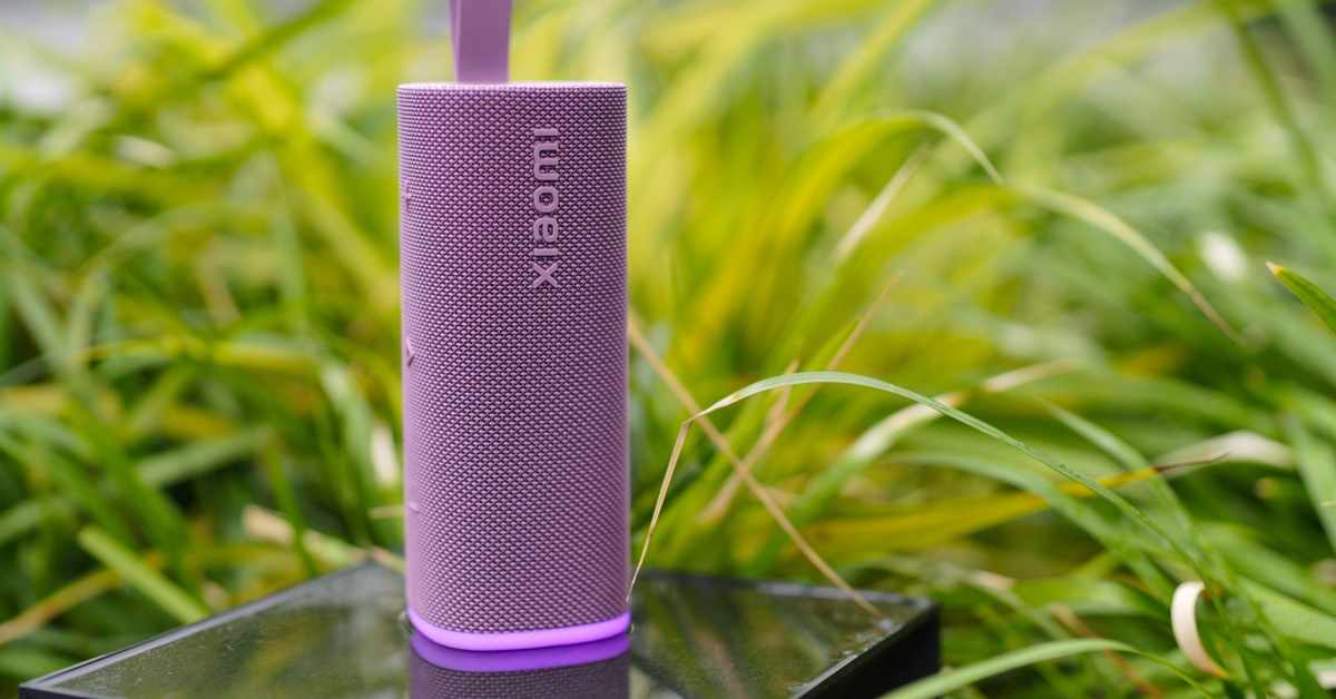 Trải nghiệm Xiaomi Sound Play: Nhỏ gọn, bền bỉ, đèn vô cực nháy theo nhạc, chất âm dễ nghe, giá từ 1.8 triệu