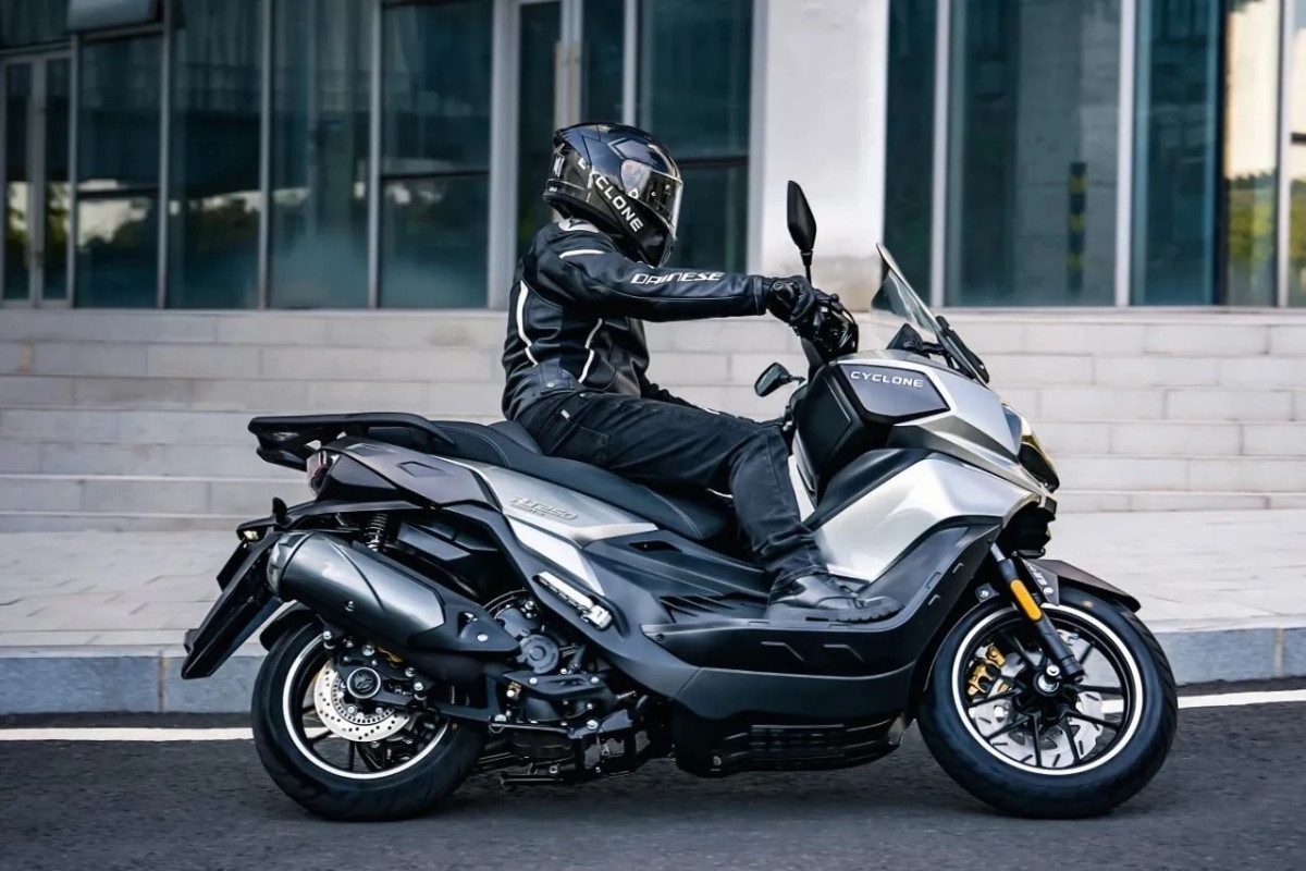 Vua xe ga Cyclone RT2S 2026 ra mắt với giá 78 triệu đồng, đe dọa vị thế Honda SH