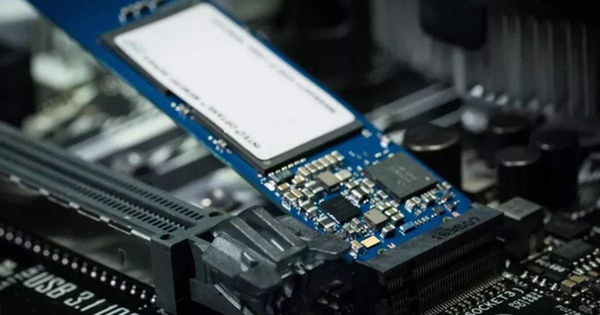 Sếp hãng bán dẫn cảnh báo: Thị trường SSD bán lẻ gần như bị bóp nghẹt, AI hút sạch nguồn cung chip