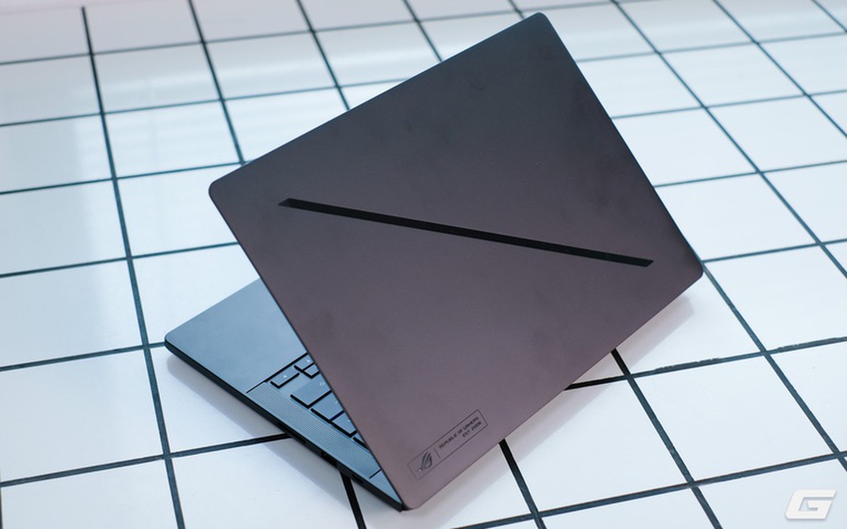 Trên tay ROG Zephyrus G14 (2026): Chia tay AMD sau 6 năm, ASUS đặt cược vào Intel để giải quyết điểm yếu lớn nhất của dòng máy này