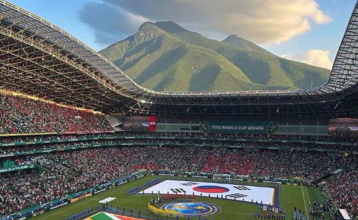 Không phải ảnh AI, đây là SVĐ World Cup 2026 đang hot rần rần vì có view "triệu đô" quá đẹp và hùng vĩ