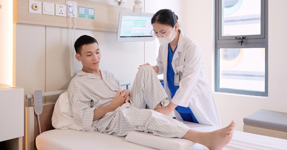 Người đàn ông 37 tuổi xương giòn, yếu như ông cụ 80
