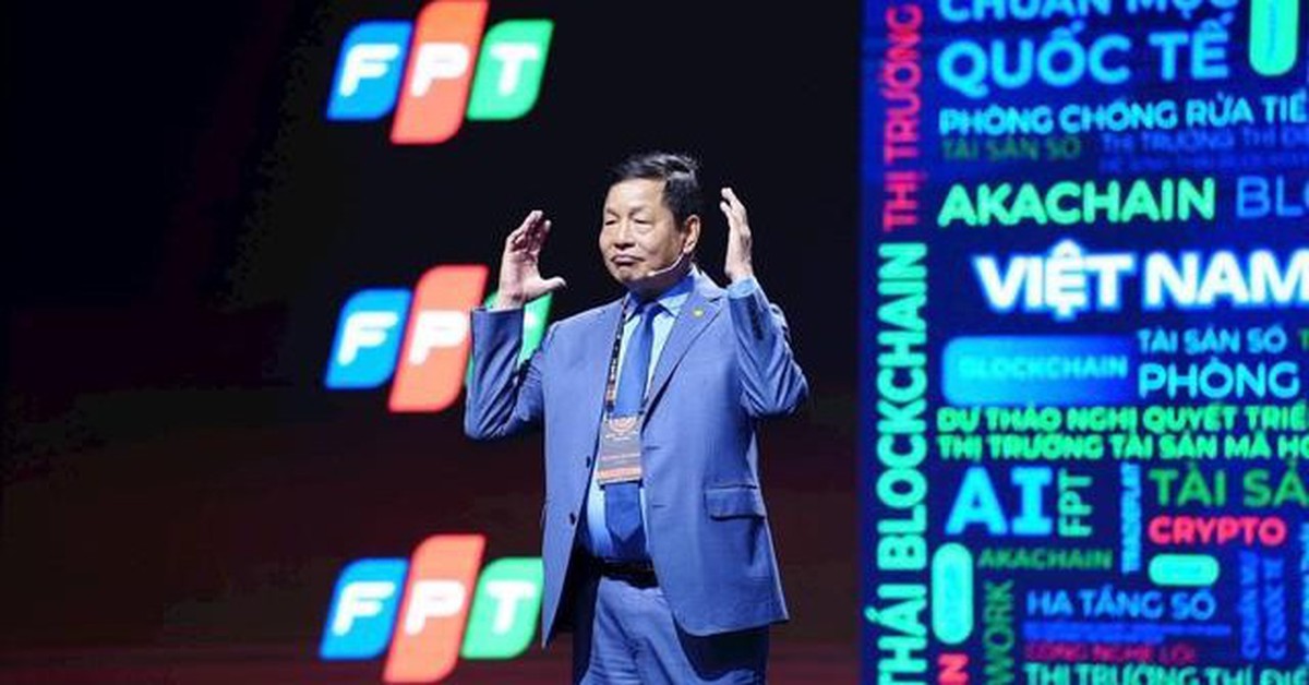 chuyen-gi-dang-xay-ra-voi-fpt-cu-truot-gia-kho-hieu