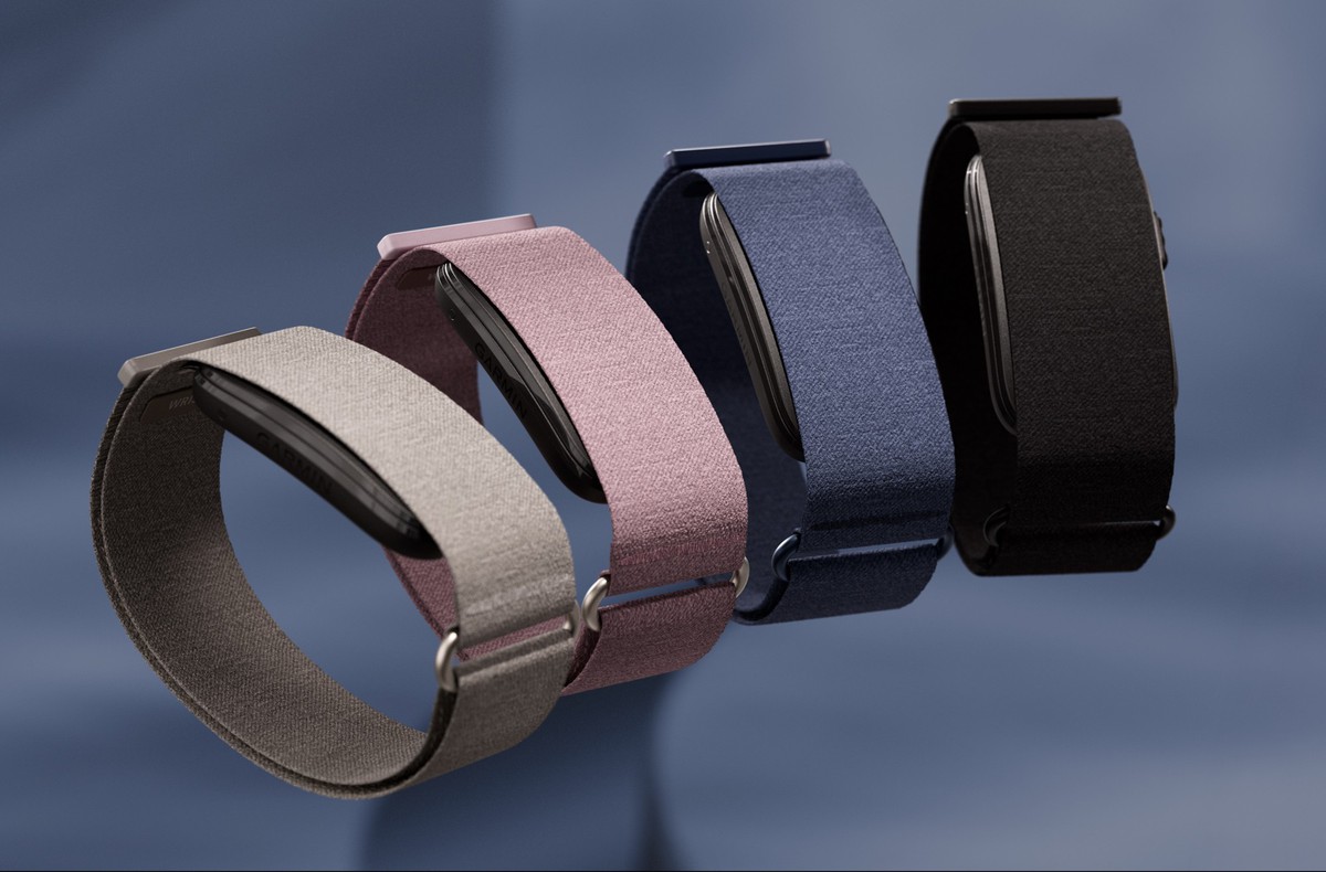 Garmin ra mắt CIRQA Smart Band: Vòng đeo tay không màn hình, pin 10 ngày, hướng đến người dùng muốn theo dõi sức khỏe cả ngày
