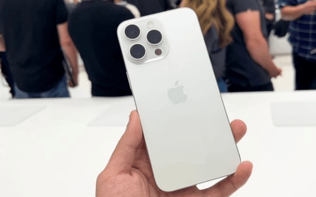 Bất ngờ chiếc iPhone cũ được cho là “đáng mua nhất” hiện nay