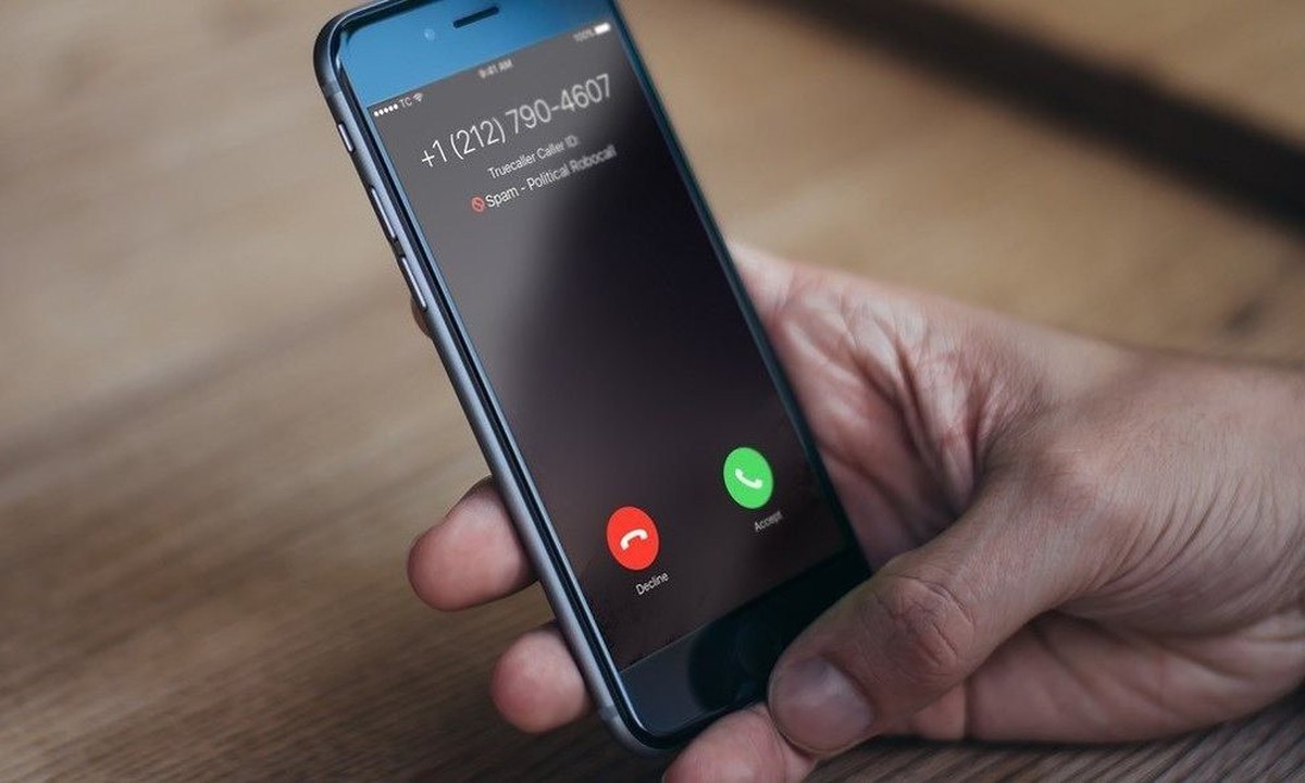 Phát hiện bị lừa đảo, vì sao điều cần làm đầu tiên không phải là khoá tài khoản ngân hàng hay đổi mật khẩu ứng dụng?