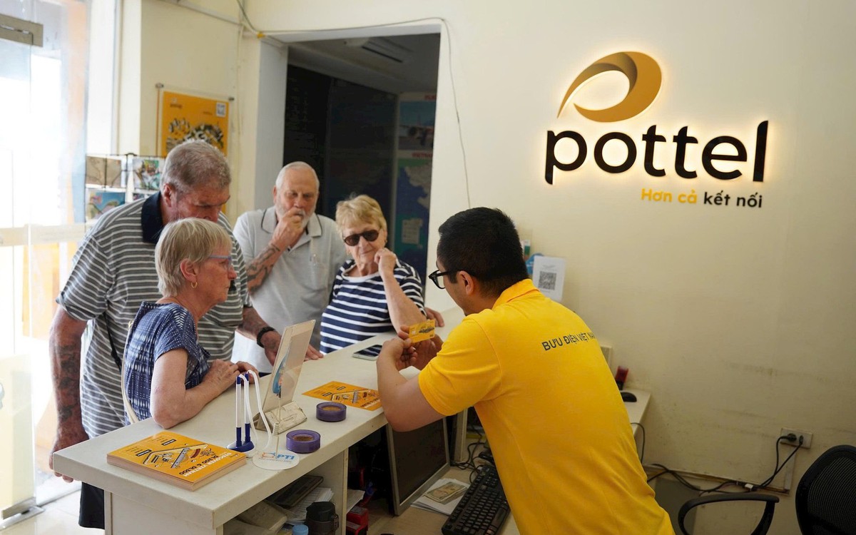 Từng chung một nhà, tách nhau gần 19 năm, giờ Vietnam Post và VNPT "về lại" trong canh bạc mạng di động ảo mang tên Pottel