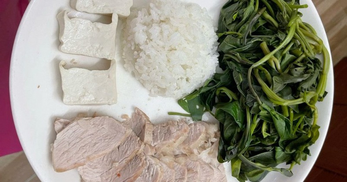 Ăn kiểu này, người đàn ông 40 tuổi trút bỏ 30kg mỡ thừa, thoát cảnh tiểu đường và nguy cơ chạy thận