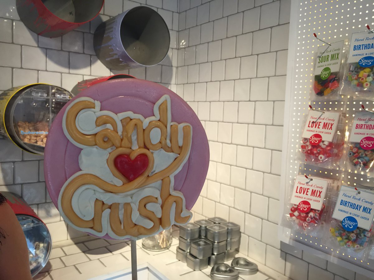 Xem nghệ nhân London chế tạo kẹo Candy Crush ngoài đời thực