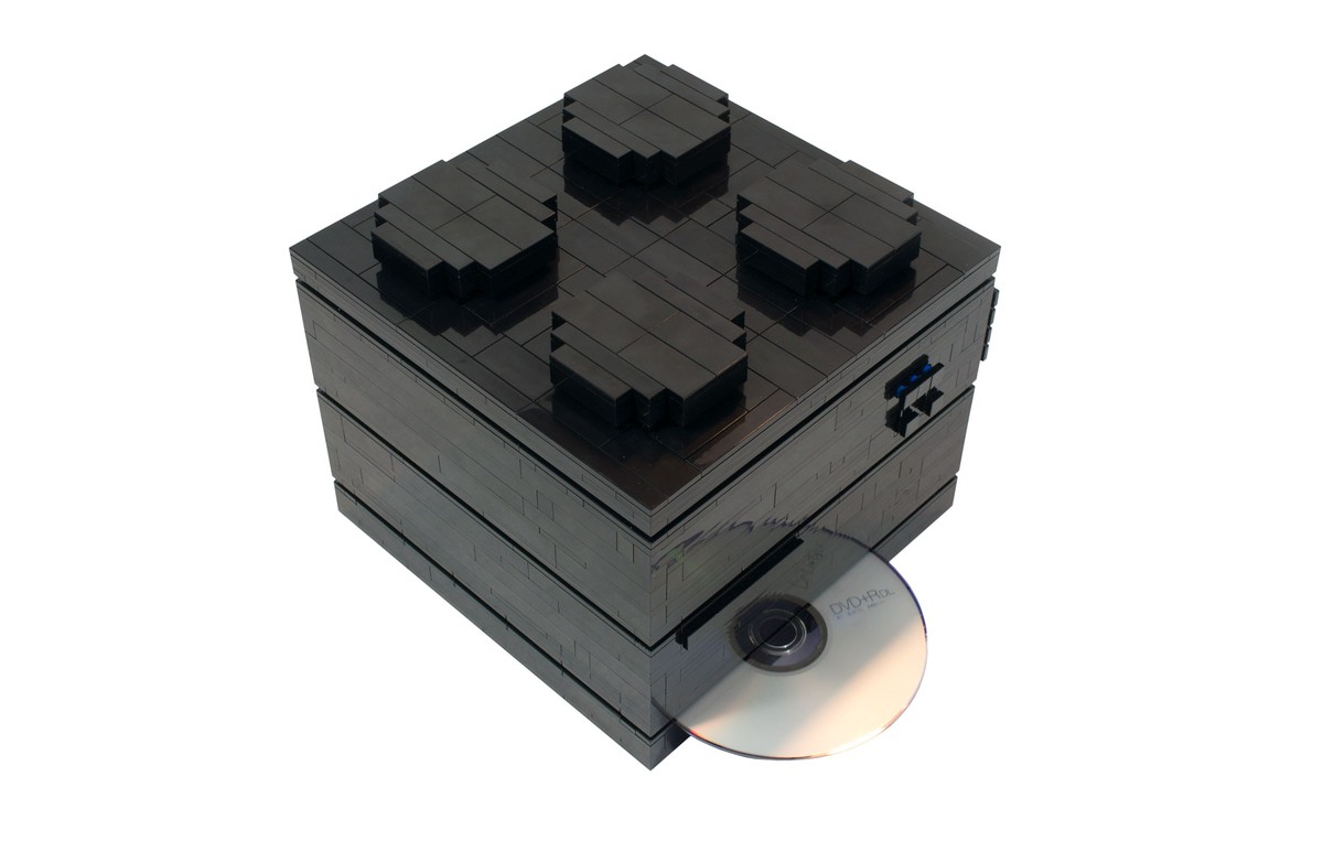 Chiêm ngưỡng LEGO Computer - chiếc máy tính làm từ LEGO