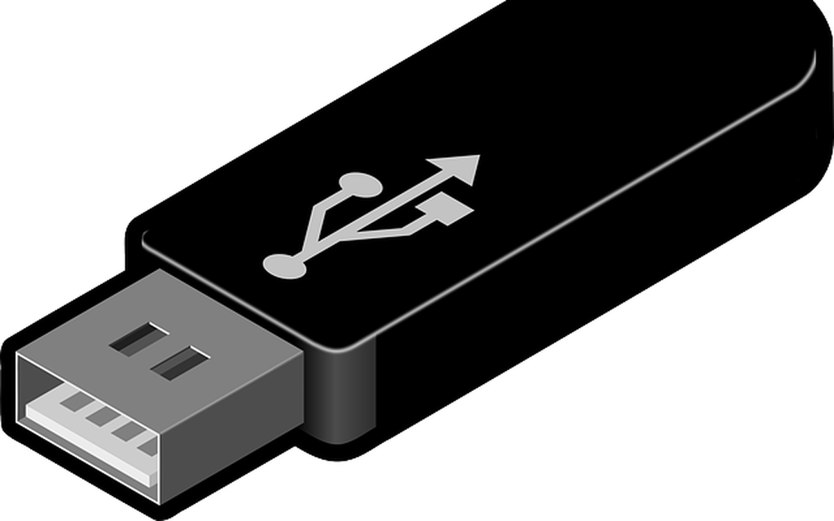 Đố bạn biết nếu đem cân USB trống và USB đầy thì cái nào nặng hơn?