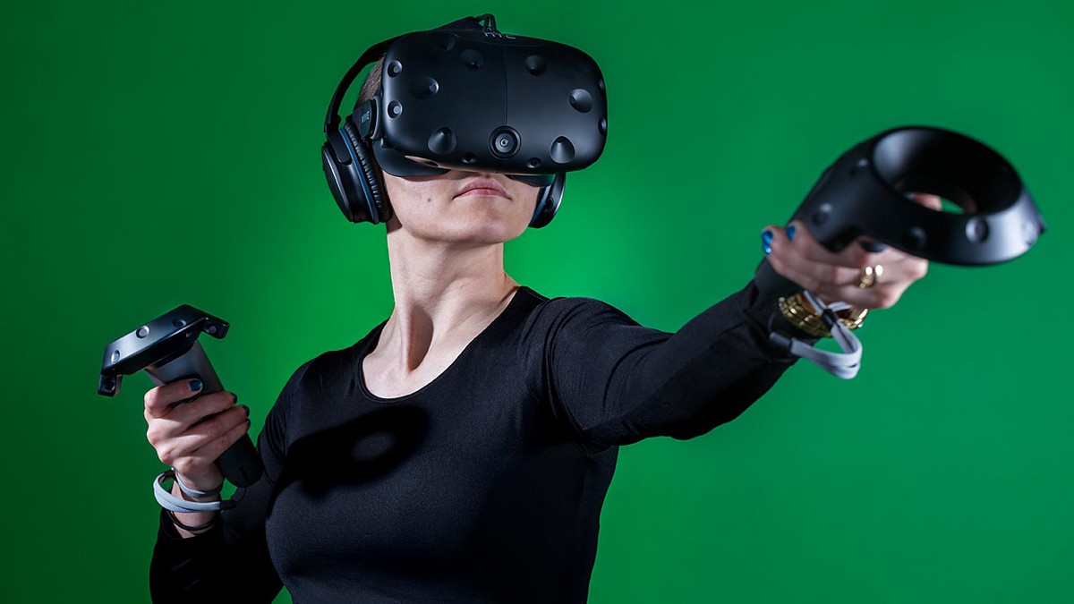 Lộ diện HTC Vive, smartphone VR hỗ trợ Vive 2