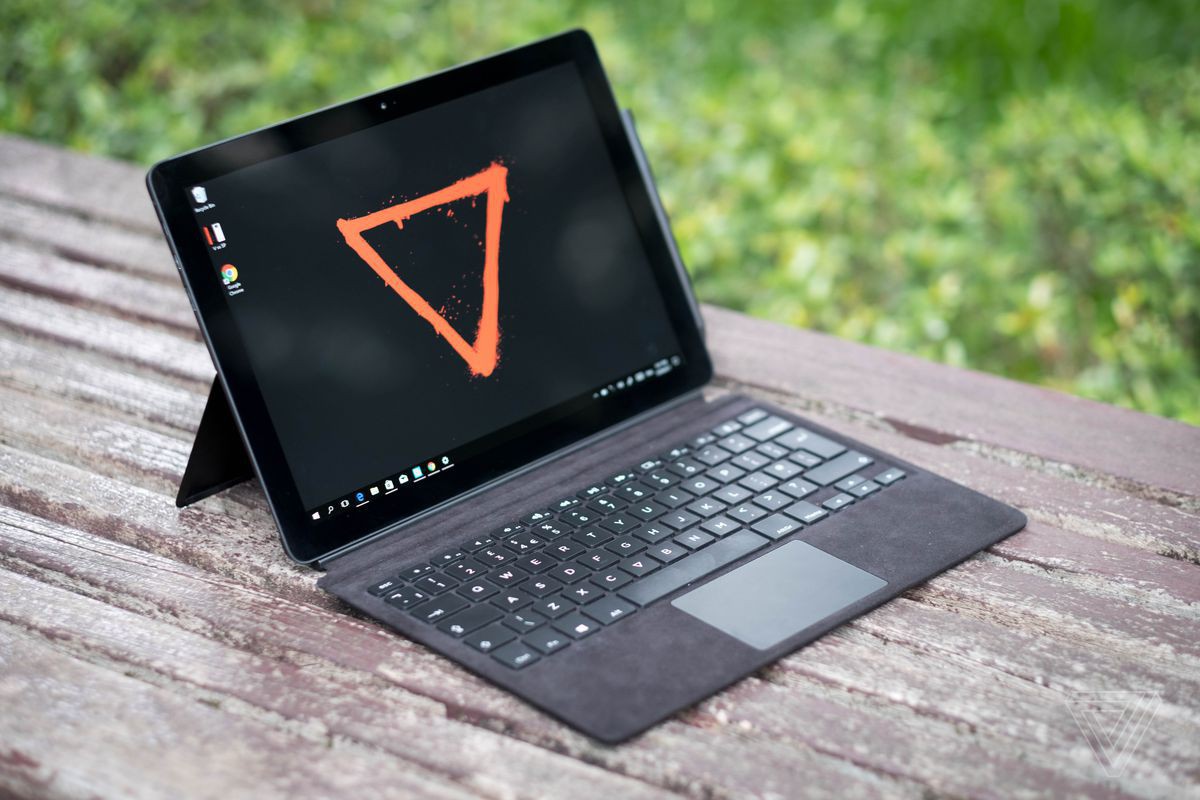 Eve V - Chiếc tablet lai laptop sao chép Surface Pro và nâng lên một ...