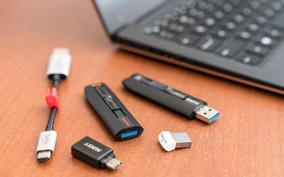 Dùng thử USB Flash Drive: Ứng dụng File Explorer chuyên dụng dành cho ...