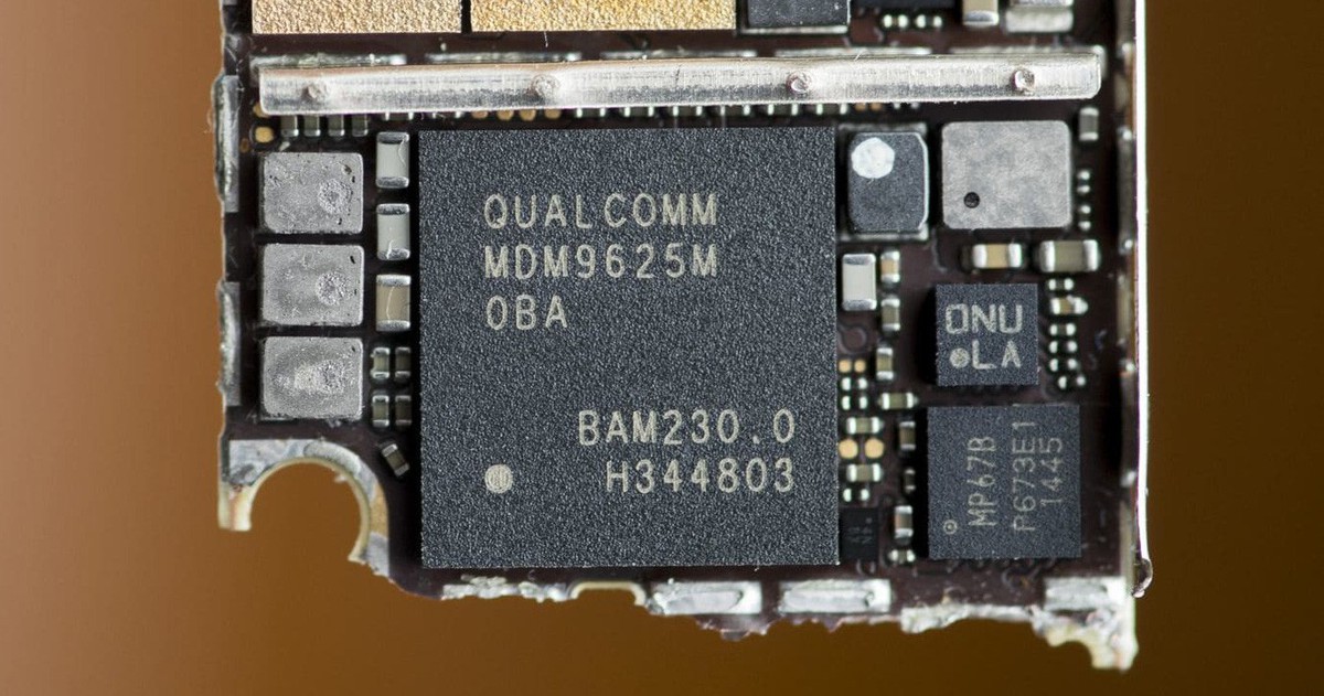 Cứ chê bai chip Qualcomm kém cỏi nhưng trong tài liệu nội bộ, Apple lại ...