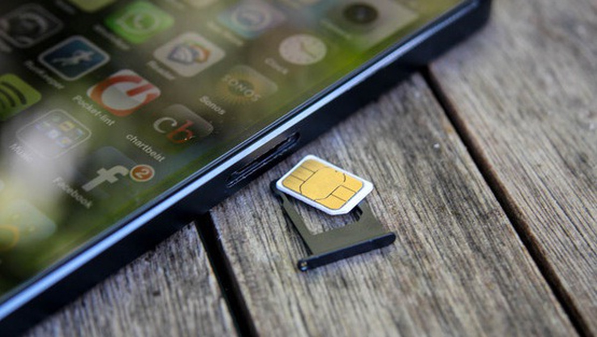 Apple được cấp phép bản quyền... khe cắm sim