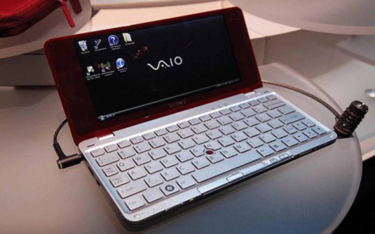 'Netbook chết là do iPad'
