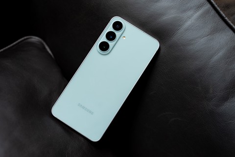 Cận cảnh Galaxy S26 FE: Chất Galaxy S cao cấp ngày càng rõ rệt, nhiều tính  năng AI, giá từ 18,99 triệu đồng