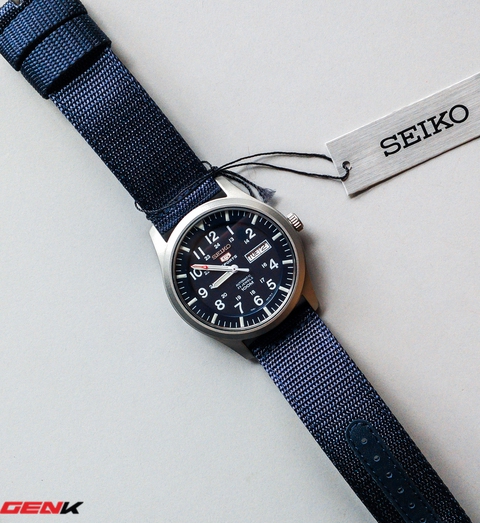 nh gi Seiko 5 Sport khi v p n t s b n b v n gi n