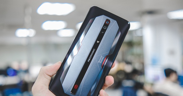 Snapdragon 888 gaming phone, 165Hz screen, 120W fast charger