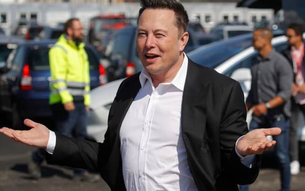 Elon Musk tweeted ‘Tesla is about to overtake Apple as the most valuable company in the world’ and hastily deleted it