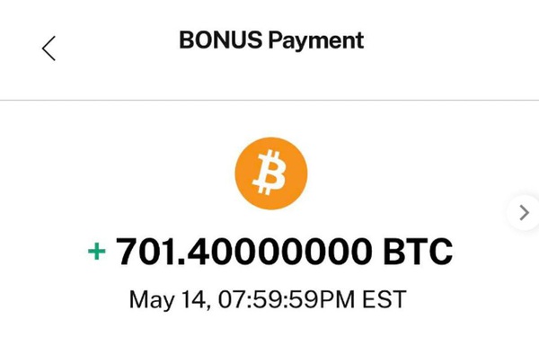Paying 701 USD bonus was mistaken for 701 Bitcoin, many users quickly withdrew to cold storage
