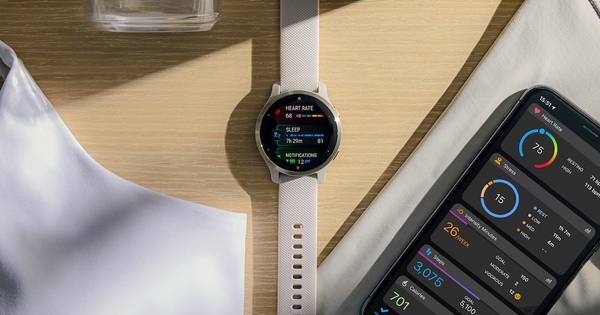 Multiple colors to choose from, upgraded high-resolution AMOLED screen, supports more than 75 exercises with animations for self-practice at home