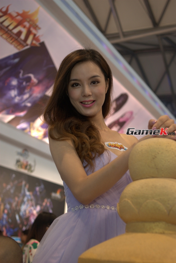 Tiếp tục với những hình ảnh showgirl tại ChinaJoy 16