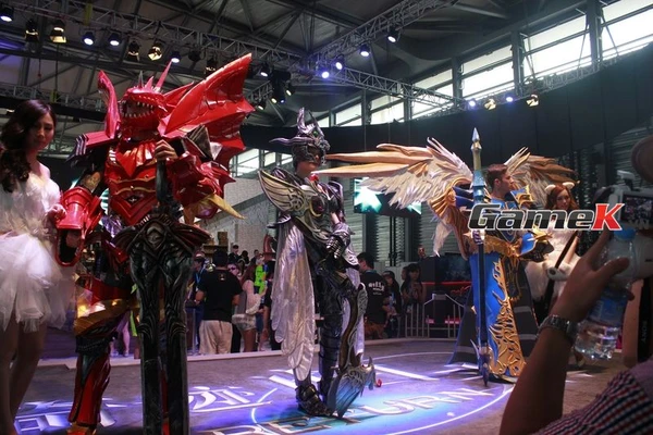 Nóng bỏng những màn cosplay tại ChinaJoy 2013 25