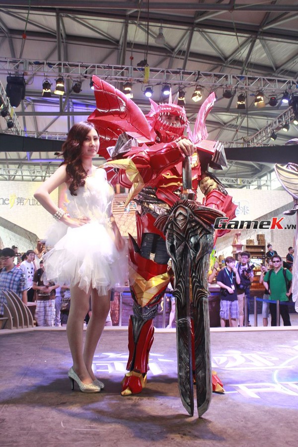 Nóng bỏng những màn cosplay tại ChinaJoy 2013 26