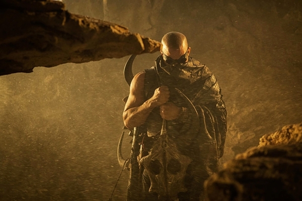 Riddick 3 đứng đầu về doanh thu với 7,3 triệu USD trong ngày đầu tiên ra mắt 1