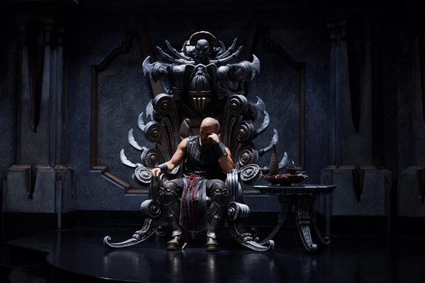 Riddick 3 đứng đầu về doanh thu với 7,3 triệu USD trong ngày đầu tiên ra mắt 4