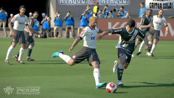 Game thủ Việt nhận xét gì về PES 2014 2