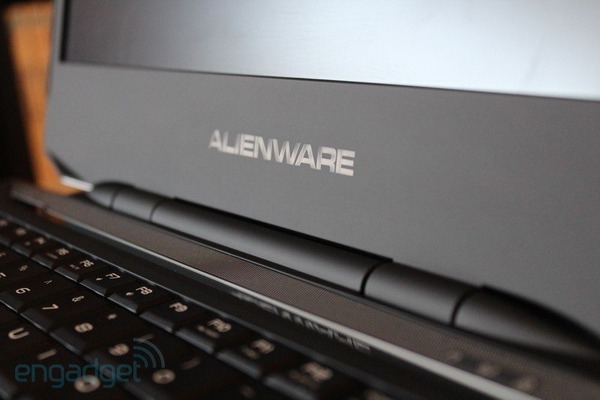 Chiêm ngưỡng bộ đôi laptop chơi game Alienware 14 và 17 4
