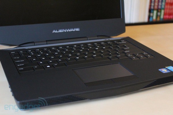 Chiêm ngưỡng bộ đôi laptop chơi game Alienware 14 và 17 10