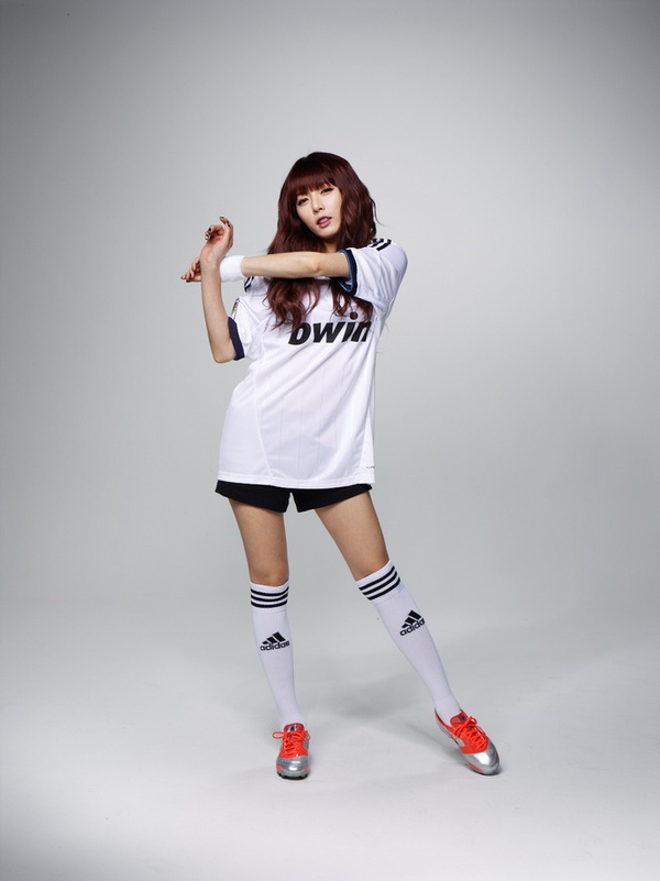 Hyuna: Nữ đại sứ gợi cảm của FIFA Online 3 3